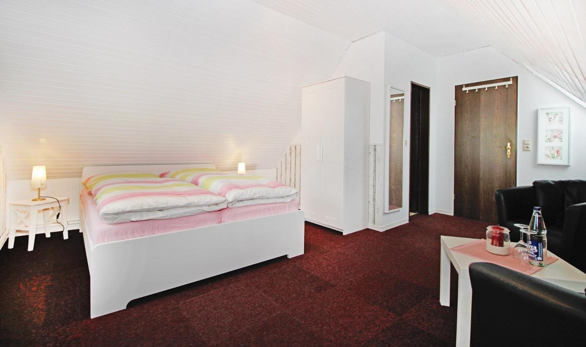 Huus Stoertebeker Bed & Breakfast ดอร์นูเมอร์เซียล ห้อง รูปภาพ
